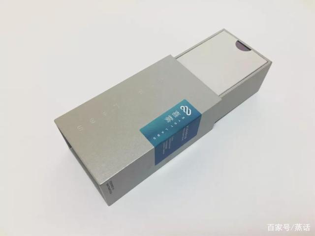 尼古丁盐发明人首创喜雾电子烟评测,全球首款推拉式隐藏烟嘴设计 尼古丁盐发明人首创喜雾电子烟评测,全球首款推拉式隐藏烟嘴设计
