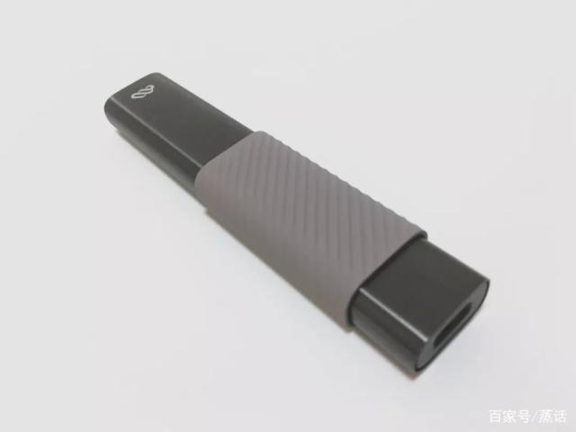 尼古丁盐发明人首创喜雾电子烟评测,全球首款推拉式隐藏烟嘴设计 尼古丁盐发明人首创喜雾电子烟评测,全球首款推拉式隐藏烟嘴设计