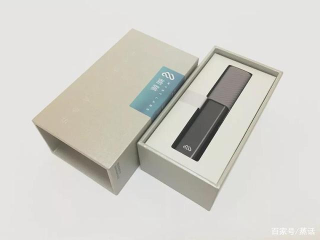 尼古丁盐发明人首创喜雾电子烟评测,全球首款推拉式隐藏烟嘴设计 尼古丁盐发明人首创喜雾电子烟评测,全球首款推拉式隐藏烟嘴设计