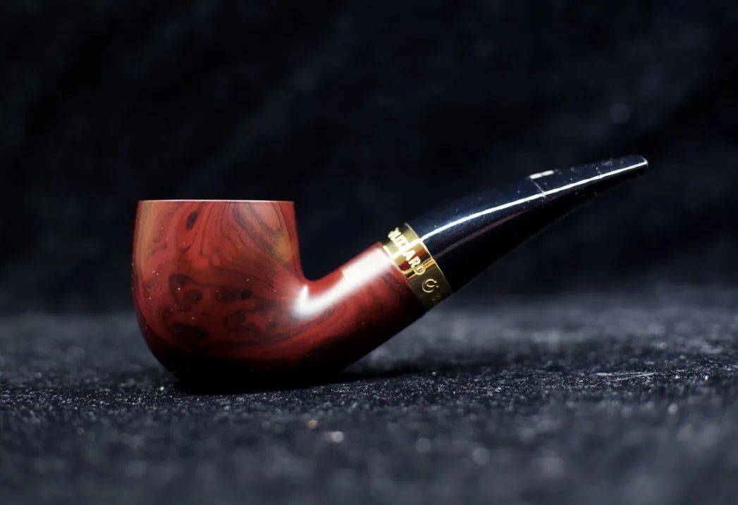 暴雪烟斗电子烟,站在“巨人肩膀上”的精品!比亚迪电子打造! 暴雪烟斗电子烟,站在“巨人肩膀上”的精品!比亚迪电子打造!