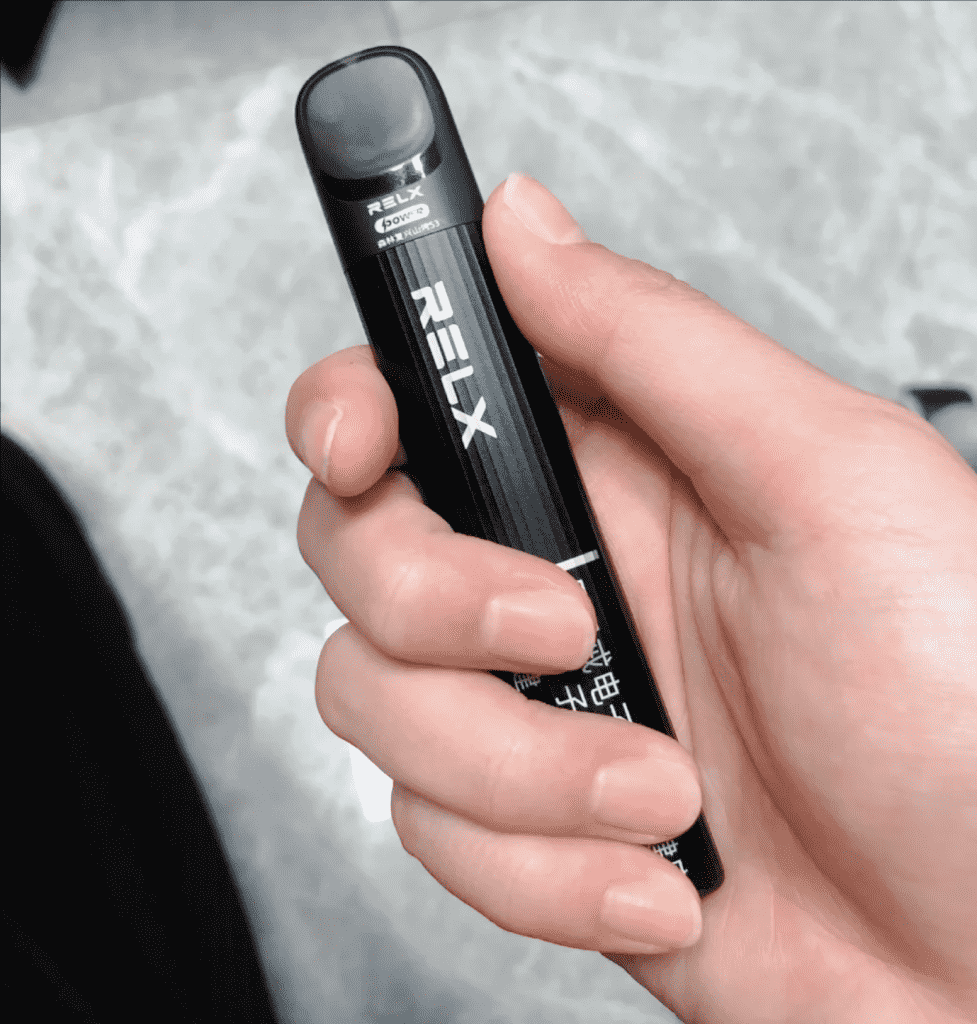 悦刻青羽：入门级国标烟杆的高性价比之选