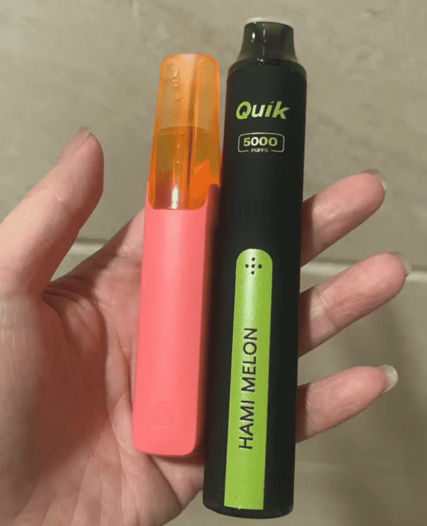 鸭嘴兽和小黑条电子烟对比：看完你就知道该选哪个了